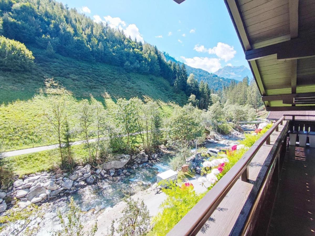 Pretty Holiday Home In Mayerhofen With Balcony Mayrhofen Exteriör bild