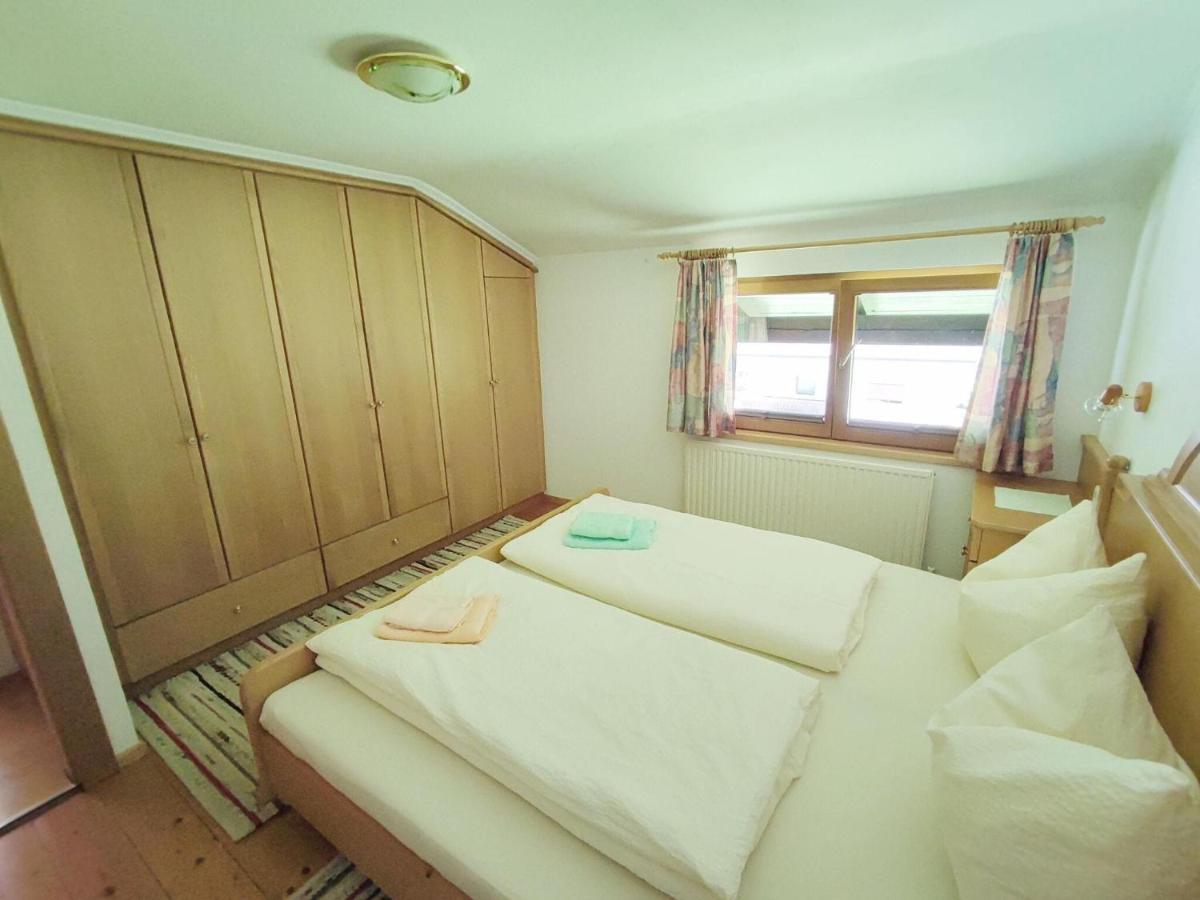 Pretty Holiday Home In Mayerhofen With Balcony Mayrhofen Exteriör bild