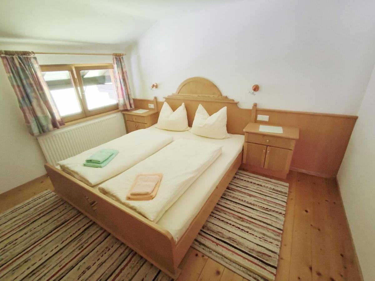 Pretty Holiday Home In Mayerhofen With Balcony Mayrhofen Exteriör bild