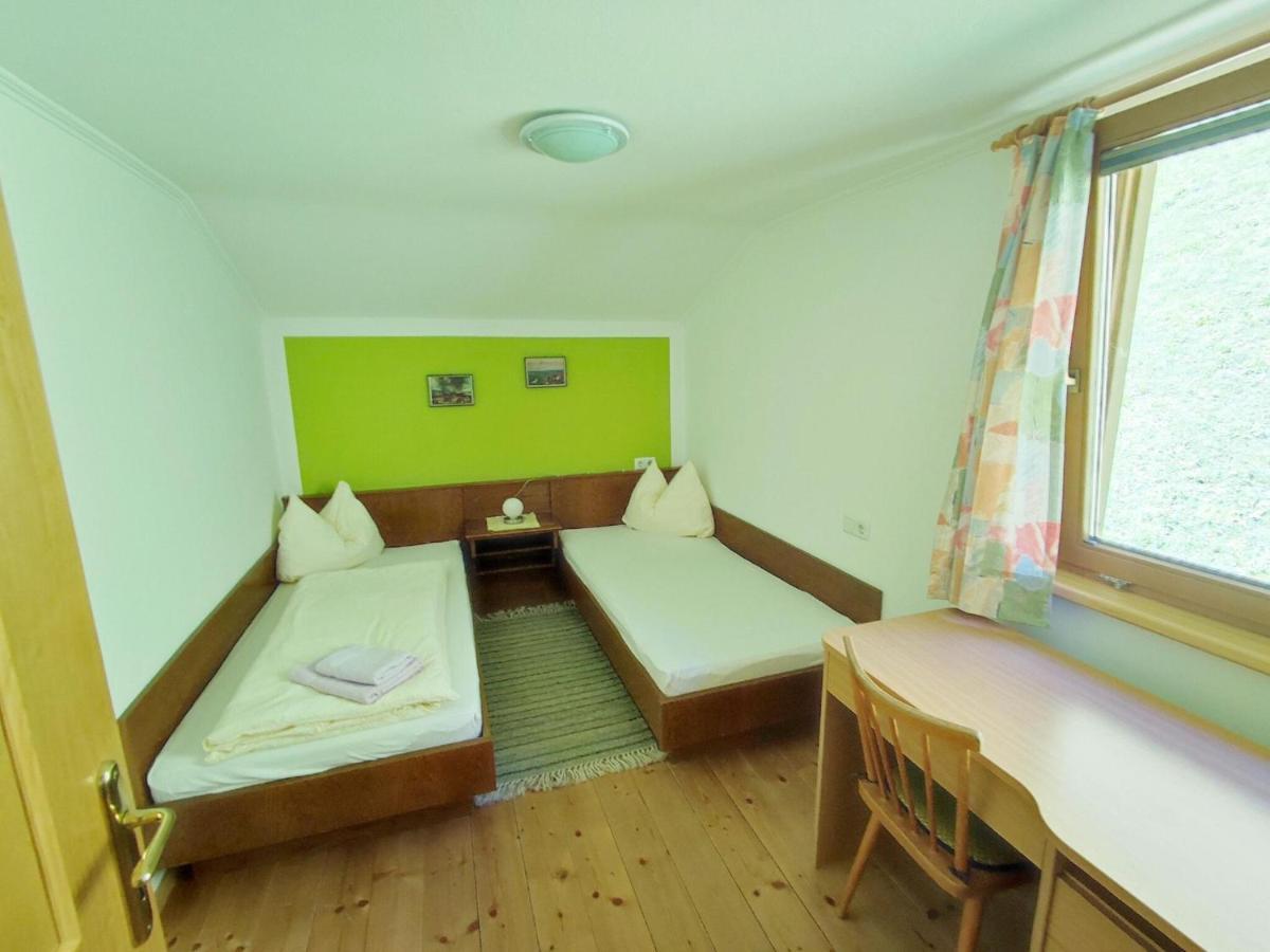 Pretty Holiday Home In Mayerhofen With Balcony Mayrhofen Exteriör bild