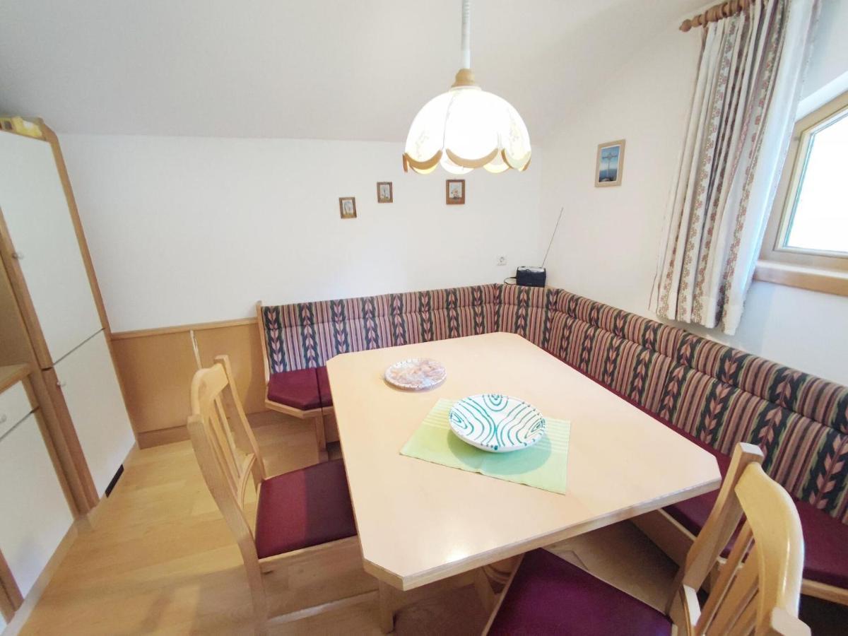 Pretty Holiday Home In Mayerhofen With Balcony Mayrhofen Exteriör bild